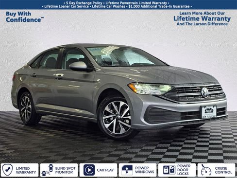 Used 2023 Volkswagen Jetta S image 1
