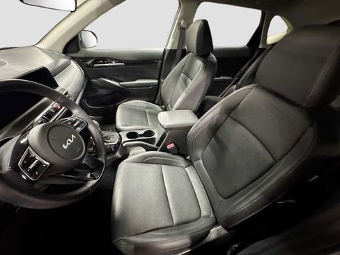 Used 2024 Kia Seltos EX AWD/4WD image 22