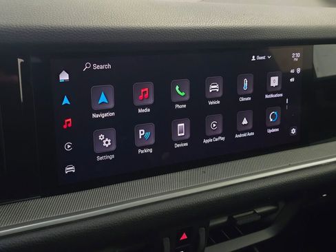 Used 2024 Porsche Cayenne image 16