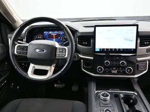 Used 2023 Ford Expedition XL AWD/4WD image 10