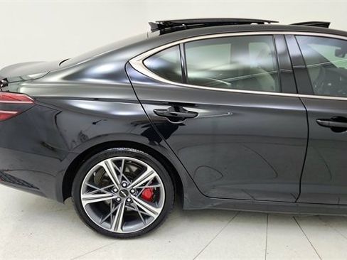 Used 2025 Genesis G70 2.5T w/ Sport Prestige Package image 12