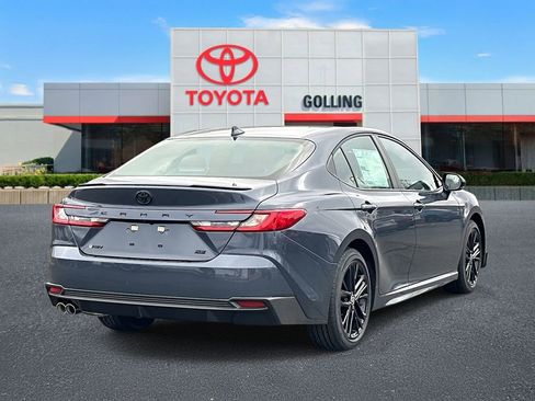 New 2026 Toyota Camry SE image 3