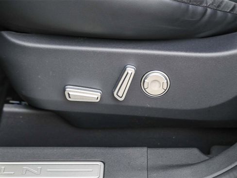 Certified 2024 Lincoln Nautilus Reserve w/ Equipment Group 202A image 27