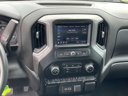 Used 2022 Chevrolet Silverado 1500 Custom Trail Boss w/ LPO, Dark Essentials Package AWD/4WD image 15