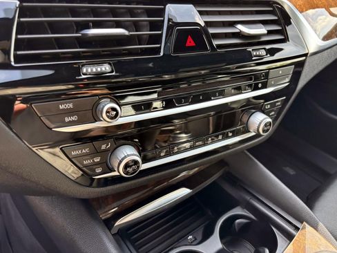 Used 2018 BMW 540i xDrive AWD/4WD image 22