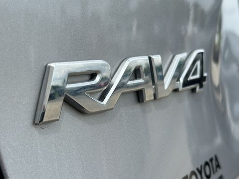 Certified 2023 Toyota RAV4 SE AWD/4WD image 8