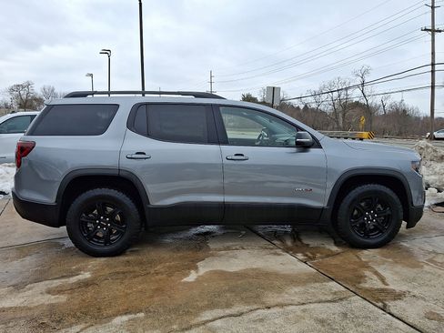 Used 2023 GMC Acadia AT4 w/ Technology Package image 7