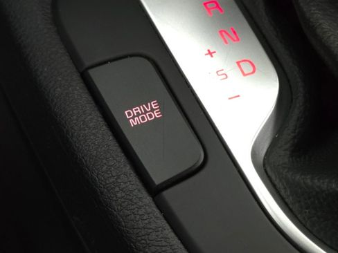 Used 2024 Kia Forte LXS image 5