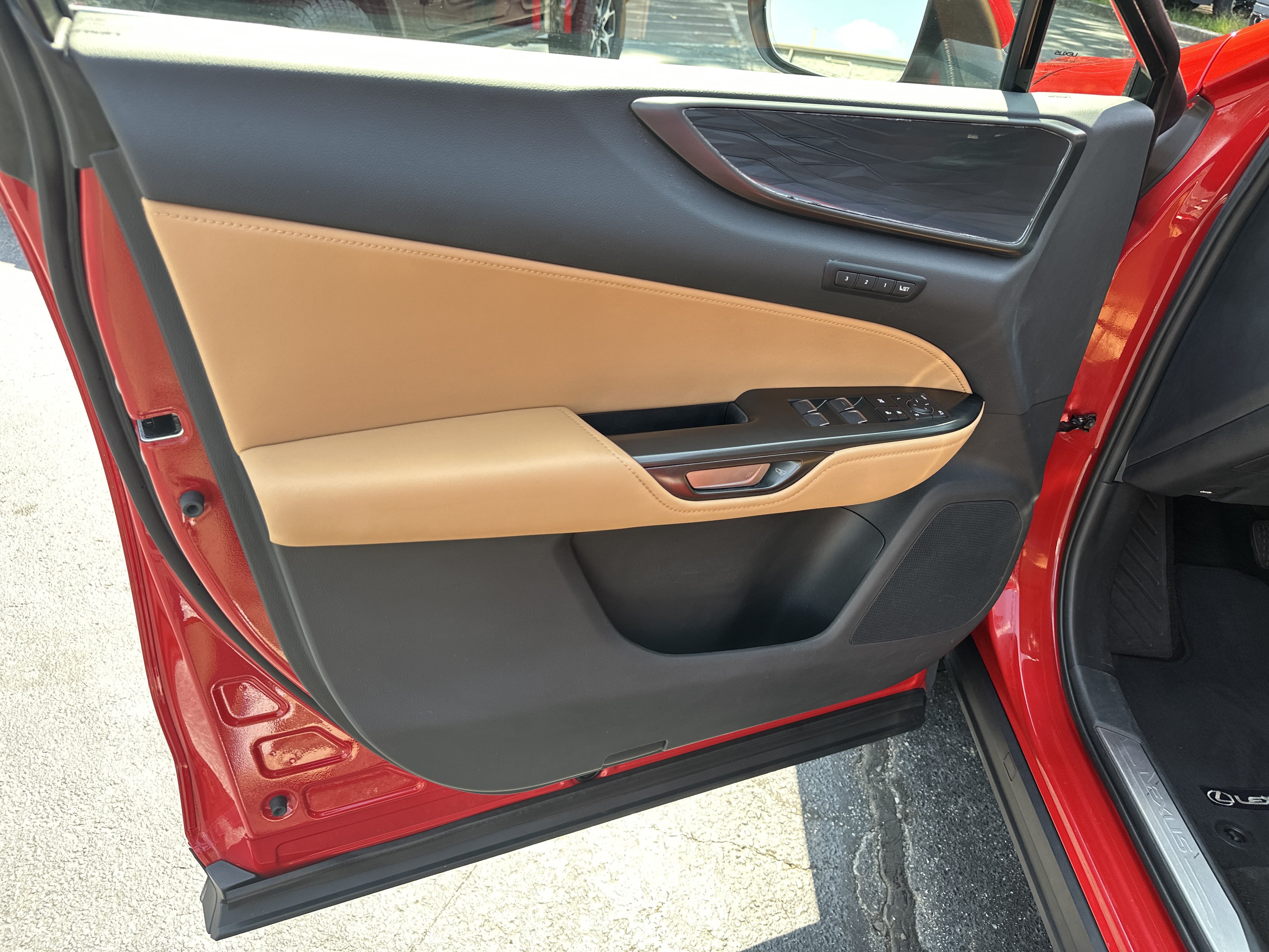 Used 2023 Lexus NX 350 AWD image 12
