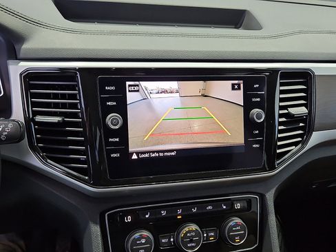 Certified 2022 Volkswagen Atlas SE FWD image 17
