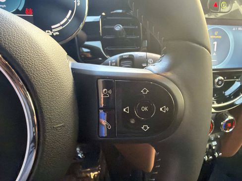 Used 2024 MINI Cooper SE FWD image 15