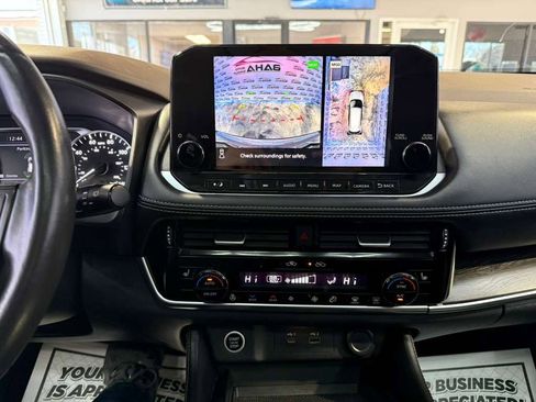 Used 2021 Nissan Rogue SL w/ Premium Package image 15