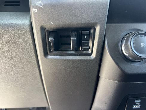 Used 2022 Ford F250 XL w/ STX Appearance Package RWD image 18
