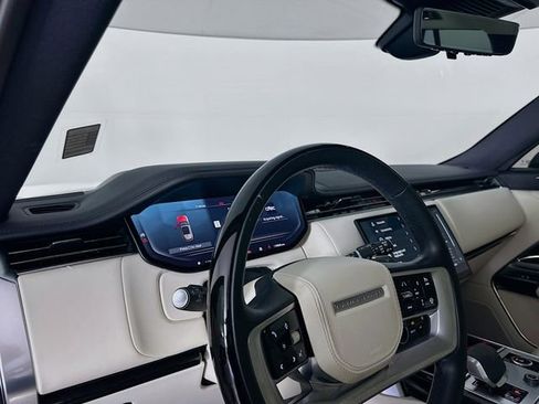 Used 2023 Land Rover Range Rover SE AWD/4WD image 9