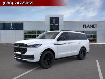 New 2025 Lincoln Navigator Reserve w/ Jet Appearance Package