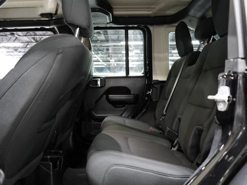 Used 2022 Jeep Wrangler Unlimited Sport AWD/4WD image 14