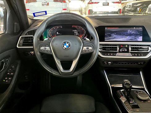 Used 2019 BMW 330i Sedan w/ Convenience Package image 5