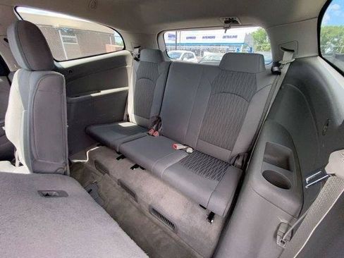 Used 2017 Chevrolet Traverse LS FWD image 26