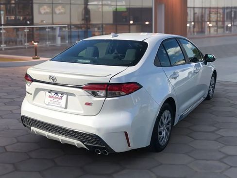 Used 2022 Toyota Corolla SE image 9