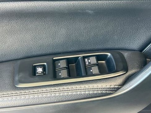 Used 2019 Ford Ranger Lariat w/ Black Appearance Package AWD/4WD image 12