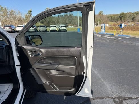 Used 2021 GMC Canyon AT4 w/ Trailering Package image 24