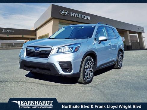 Used 2020 Subaru Forester Premium image 1