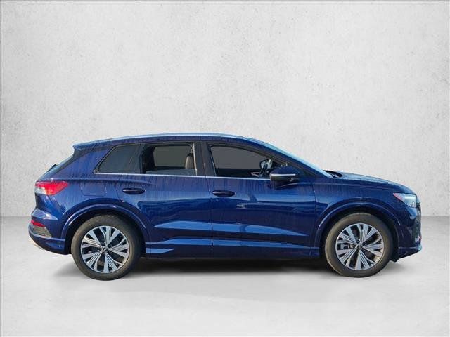 Used 2023 Audi Q4 e-tron Premium Plus w/ Premium Plus RWD image 4