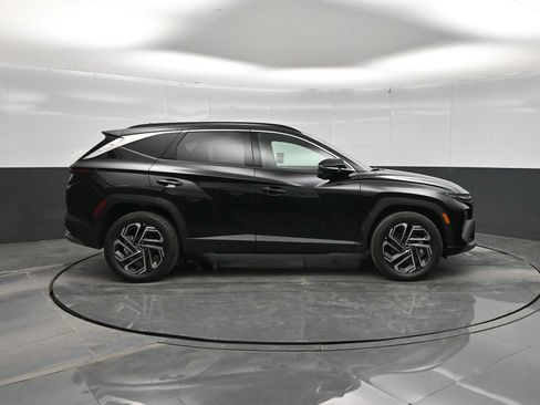 New 2026 Hyundai Tucson Limited AWD/4WD image 9