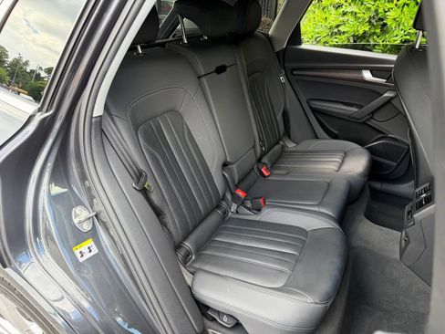 Used 2021 Audi Q5 2.0T Premium Plus w/ Premium Plus Package AWD/4WD image 40