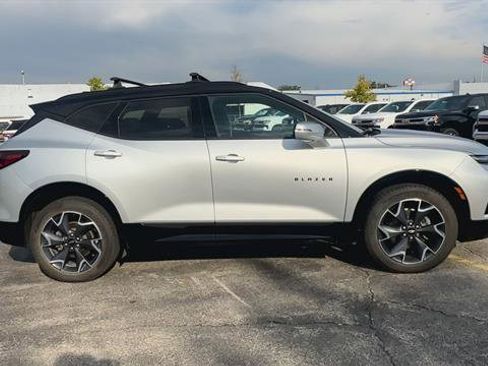 Certified 2022 Chevrolet Blazer RS w/ Enhanced Convenience Package image 9