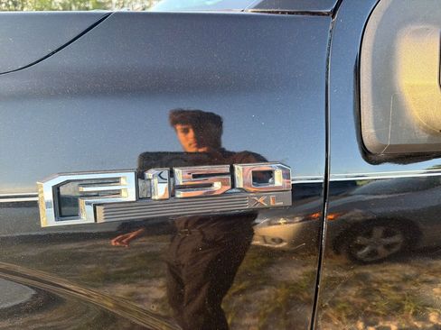 Used 2020 Ford F150 XL w/ Equipment Group 101A Mid image 17