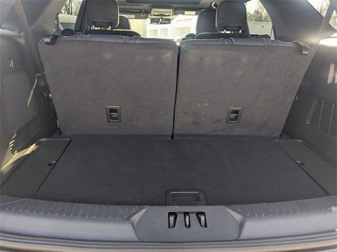 Used 2025 Ford Explorer ST image 31