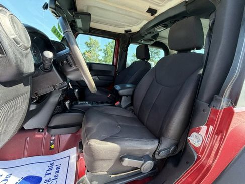 Used 2013 Jeep Wrangler Sport AWD/4WD image 6