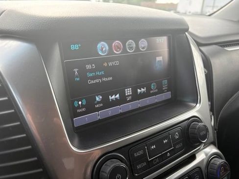 Used 2018 Chevrolet Tahoe LT w/ LT Midnight Edition AWD/4WD image 13