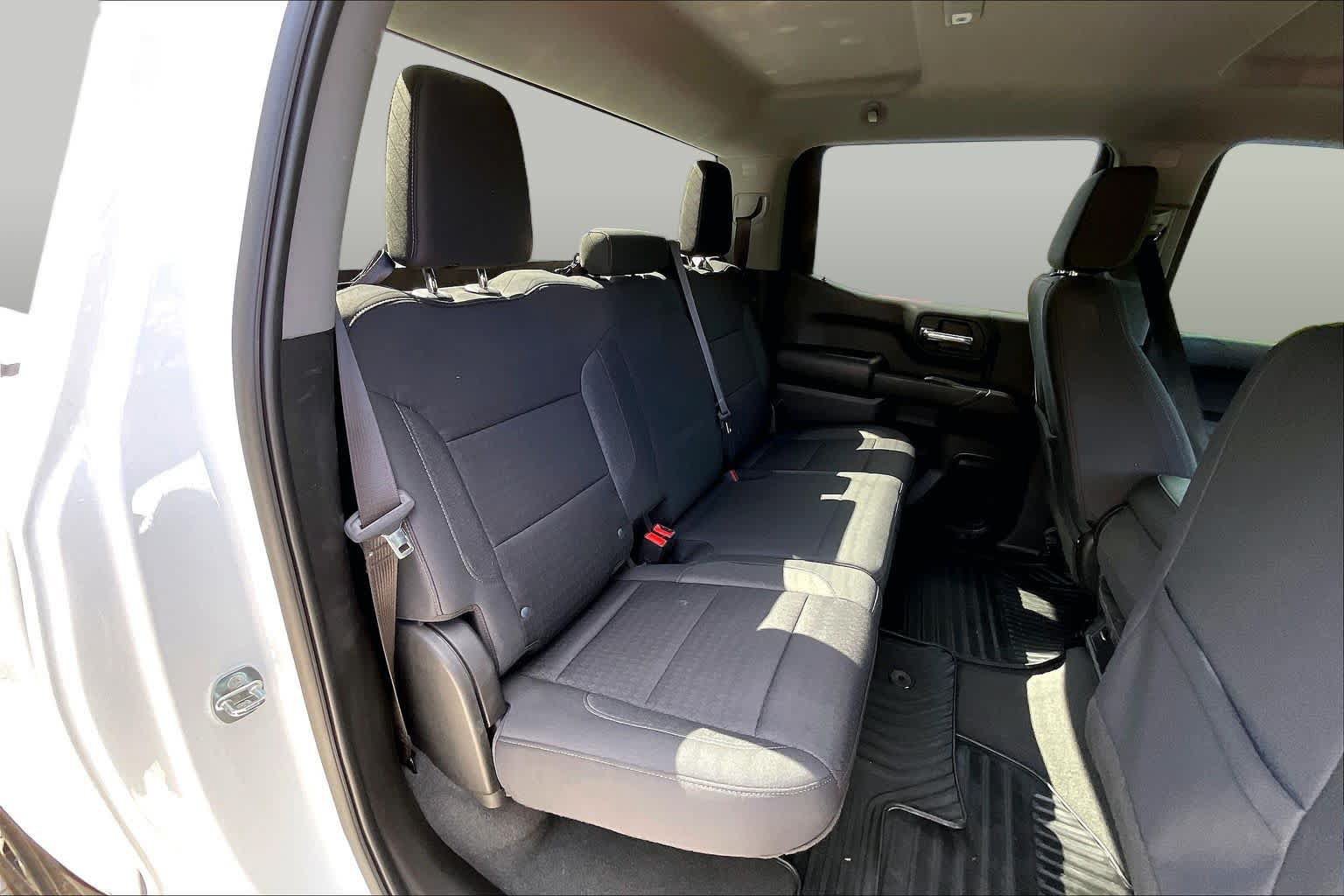 Used 2023 Chevrolet Silverado 1500 Custom AWD/4WD image 25