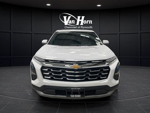New 2026 Chevrolet Equinox LT w/ Convenience Package II AWD/4WD image 2