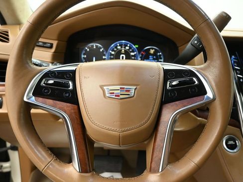 Used 2015 Cadillac Escalade ESV Platinum image 13