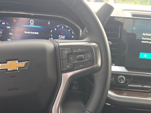 Used 2023 Chevrolet Silverado 1500 LT w/ Z71 Off-Road Package AWD/4WD image 20