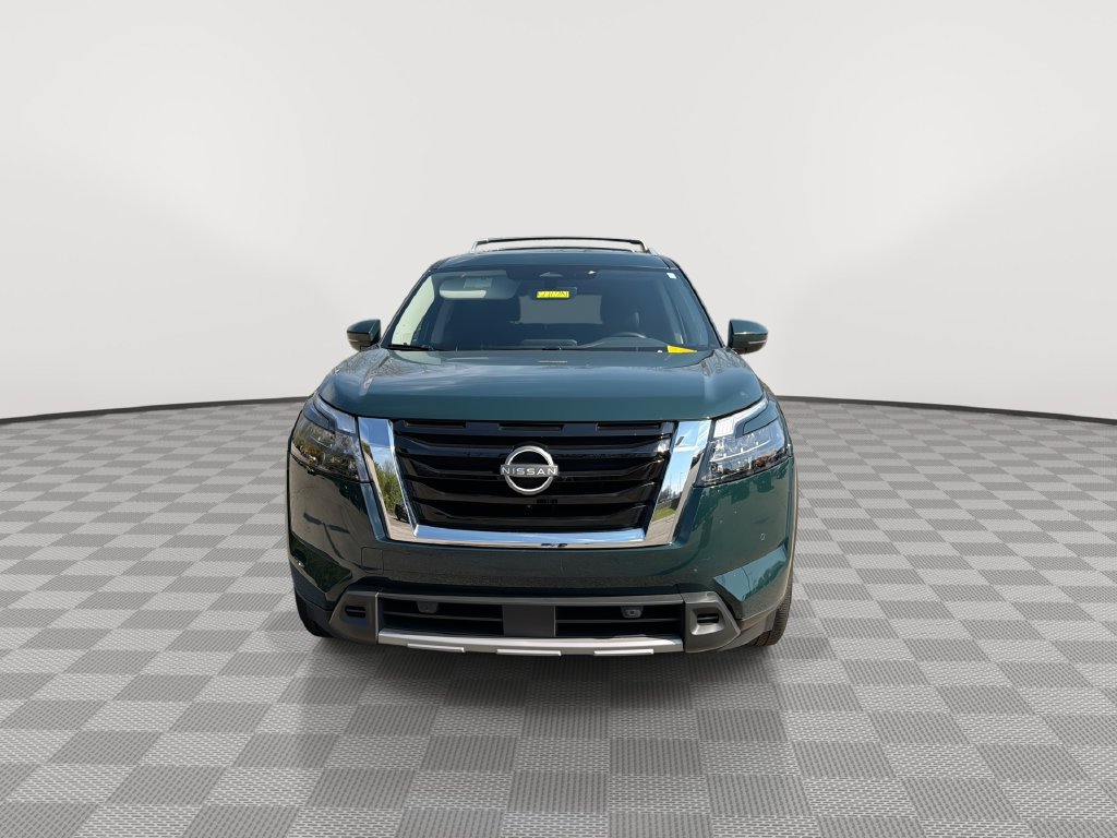 Certified 2025 Nissan Pathfinder SL w/ SL Premium Package FWD image 5
