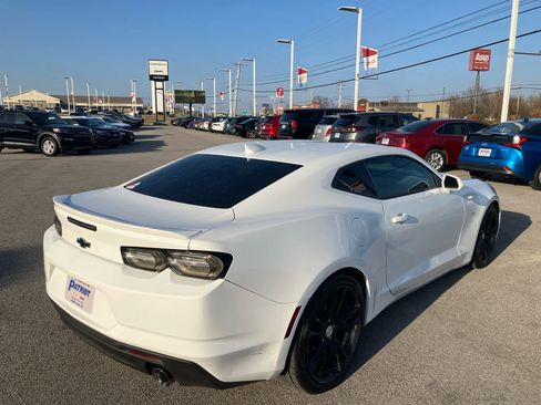 Used 2019 Chevrolet Camaro LT w/ RS Package image 9