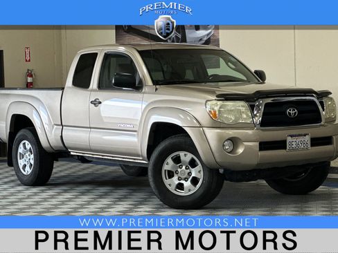 Used 2006 Toyota Tacoma PreRunner image 1