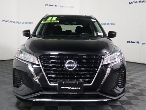 Used 2023 Nissan Kicks SV FWD image 12