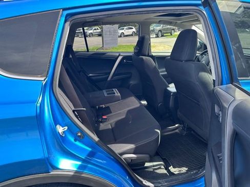 Used 2017 Toyota RAV4 XLE w/ Plus Special Value Package AWD/4WD image 9