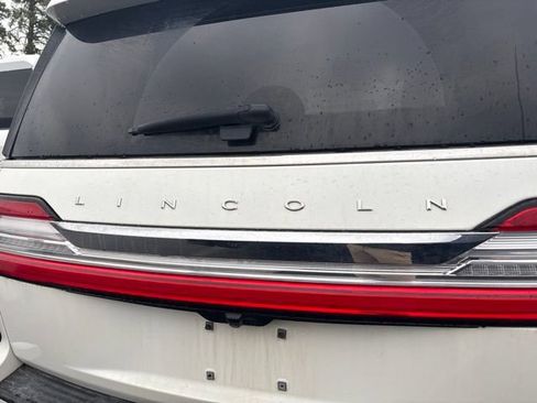 Used 2021 Lincoln Navigator Reserve w/ Luxury Package AWD/4WD image 14