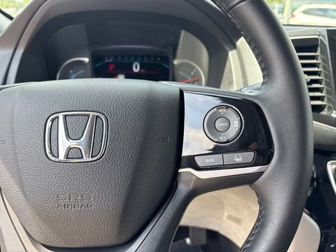 Used 2019 Honda Pilot Touring image 32