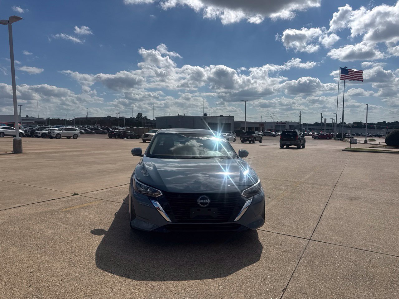 Certified 2025 Nissan Sentra SV w/ SV Premium Package FWD image 6