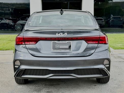 Used 2023 Kia Forte LXS FWD image 8