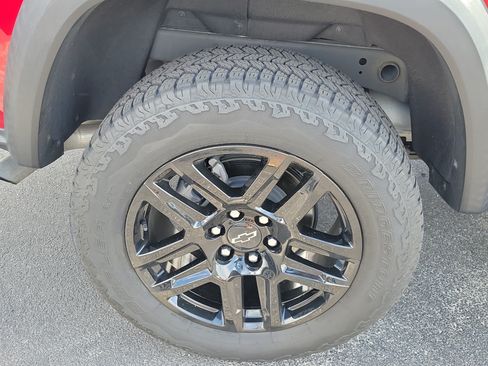 Used 2023 Chevrolet Colorado Trail Boss w/ LPO, Dark Essentials Package AWD/4WD image 10