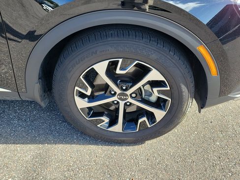 Certified 2024 Kia Sportage EX FWD image 37