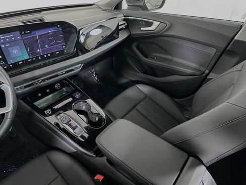 Certified 2025 Audi A5 2.0T Premium w/ Convenience Package image 18